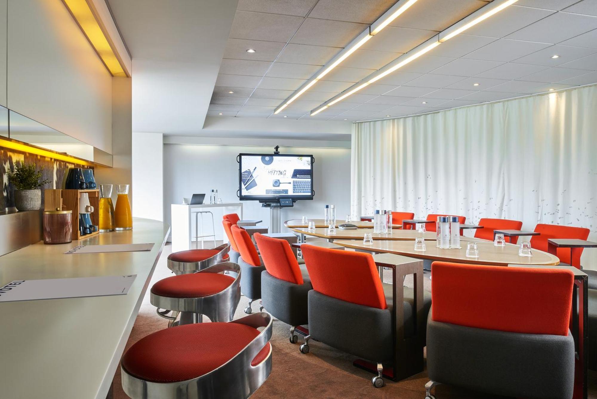 Novotel Paris Rueil Malmaison Ngoại thất bức ảnh