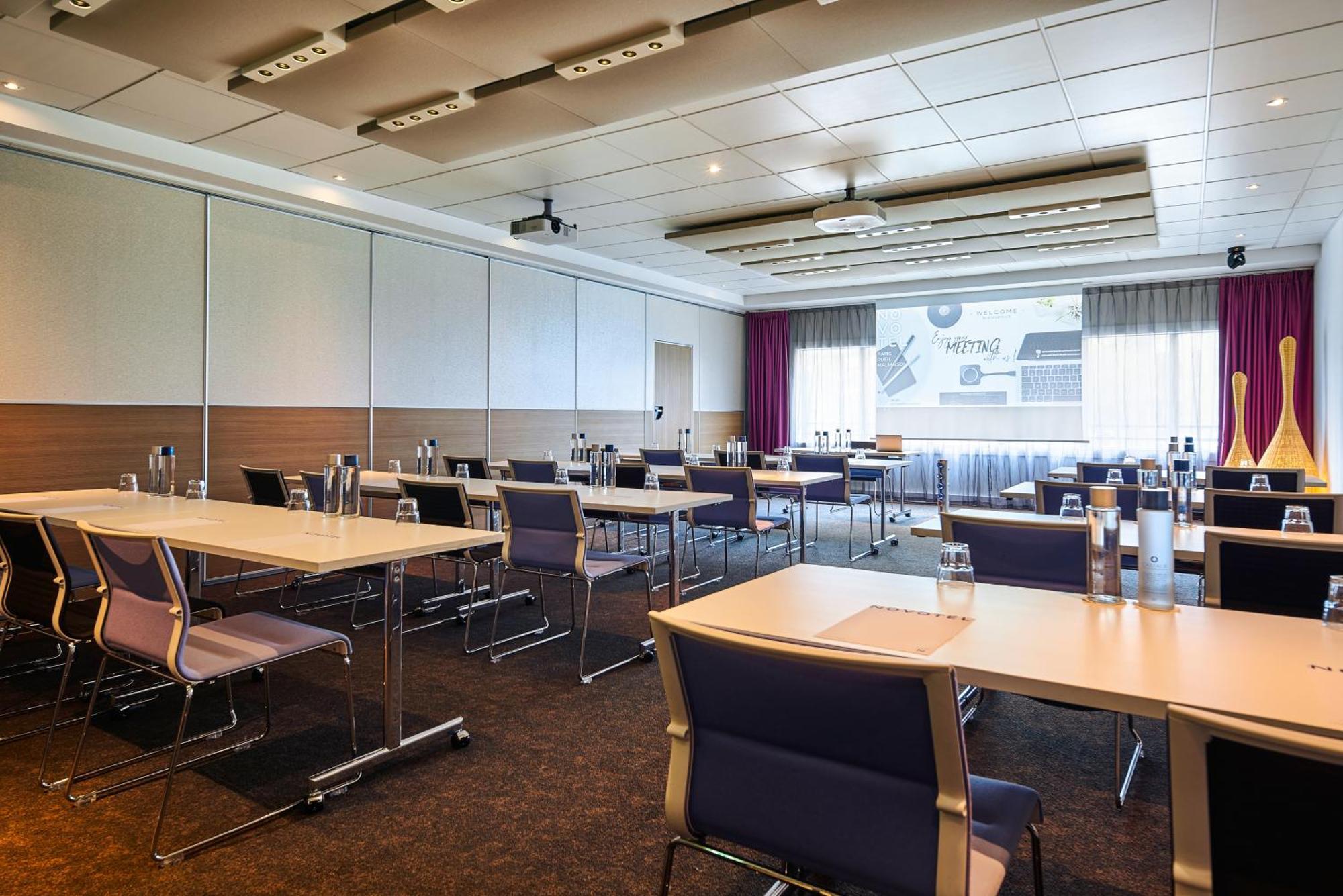 Novotel Paris Rueil Malmaison Ngoại thất bức ảnh
