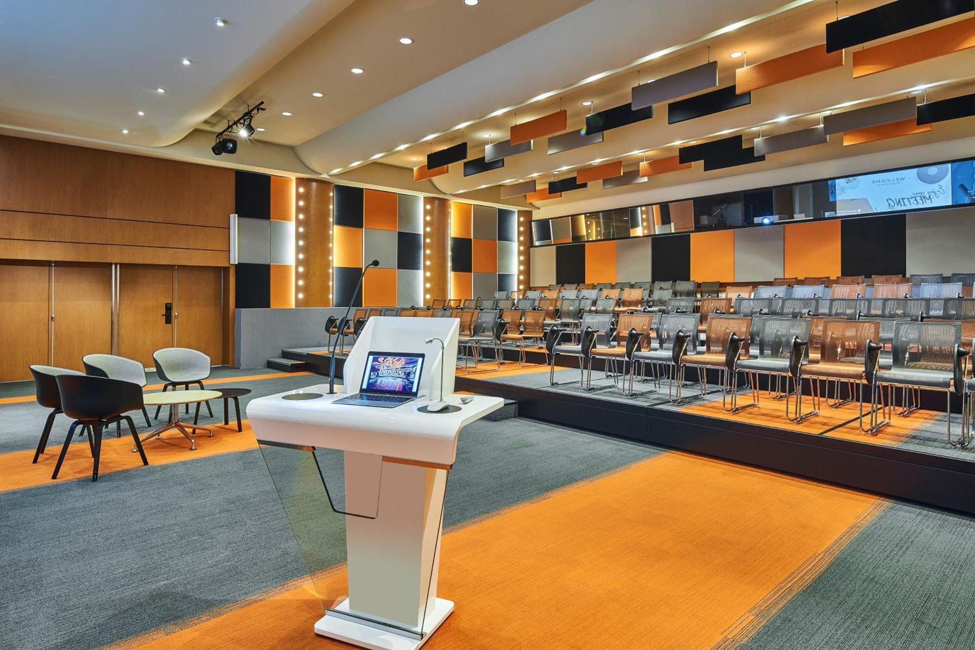 Novotel Paris Rueil Malmaison Ngoại thất bức ảnh