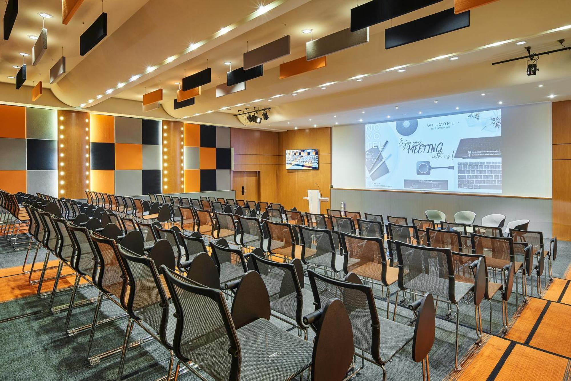 Novotel Paris Rueil Malmaison Ngoại thất bức ảnh