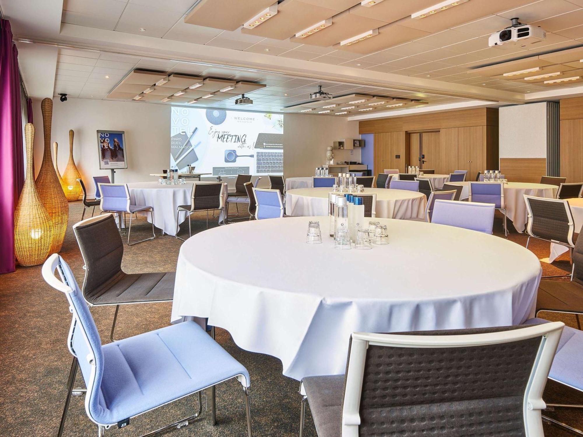 Novotel Paris Rueil Malmaison Ngoại thất bức ảnh