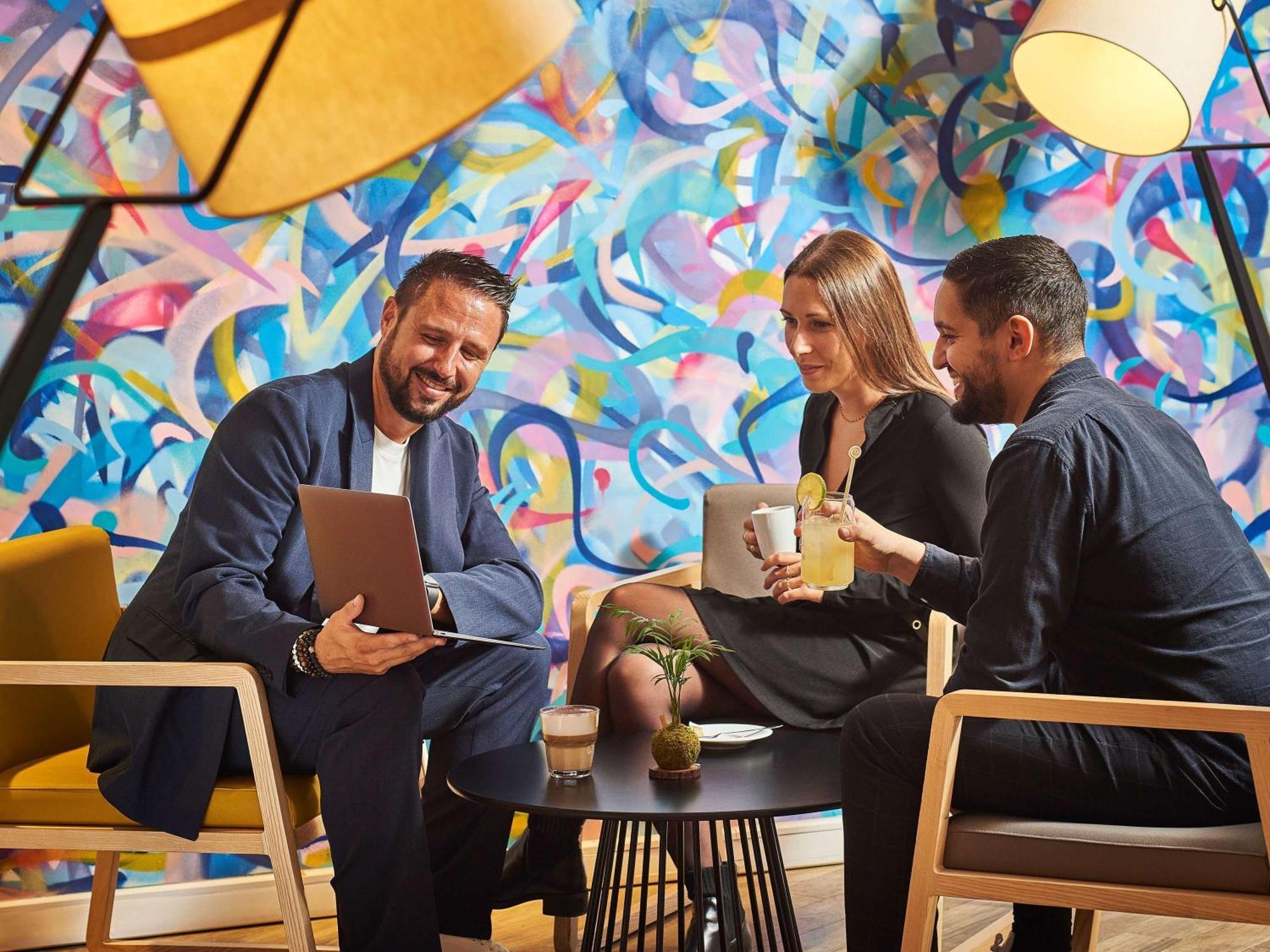 Novotel Paris Rueil Malmaison Ngoại thất bức ảnh