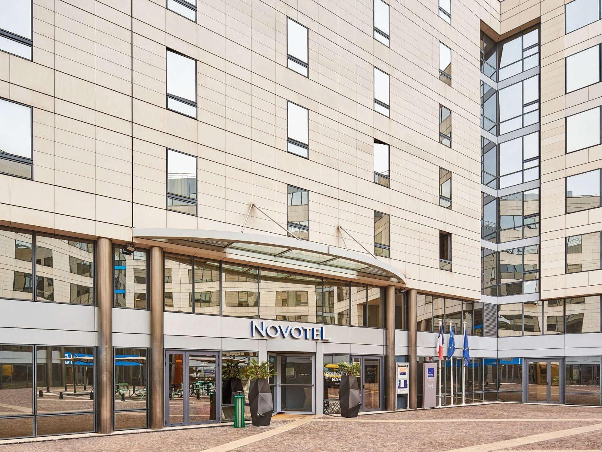 Novotel Paris Rueil Malmaison Ngoại thất bức ảnh