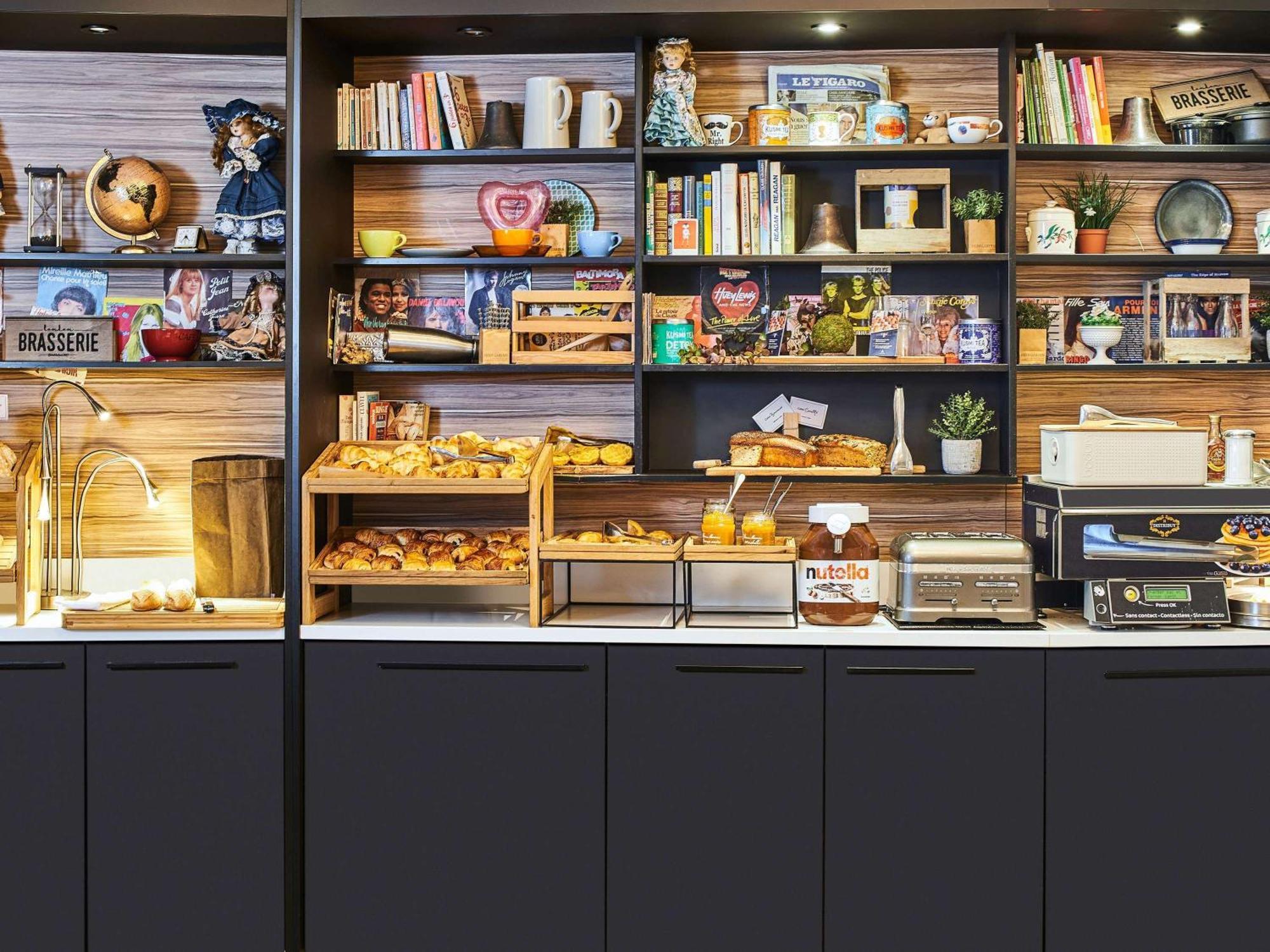 Novotel Paris Rueil Malmaison Ngoại thất bức ảnh